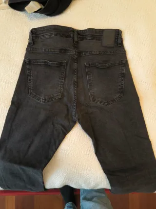 Vaqueros Zara negros ajustados Talla L