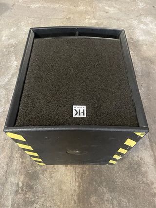 Subgrave HK PR:O 18”. Activo. Con funda y ruedas