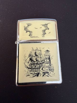 Zippo Vintage 1991 - Modelo Scrimshaw Ship & Light de segunda mano