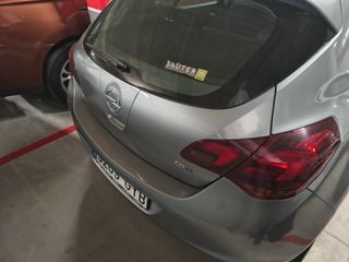 Opel Astra 2010