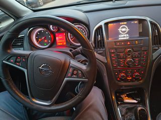 Opel Astra 2010