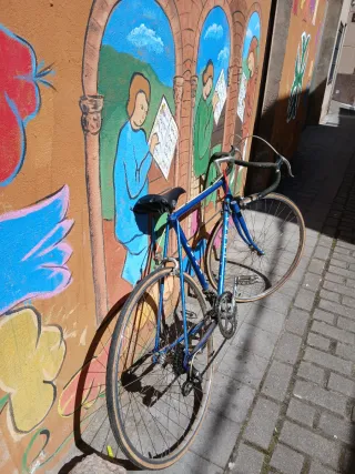 Bicicleta de carretera Orbea azul