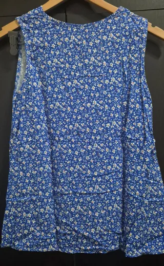 Camiseta tirantes floral azul