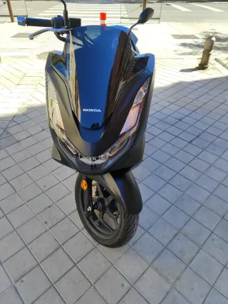 Honda PSX 125 Scooter Negra mate Automática