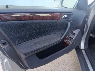 Mercedes clase c200k pocos km