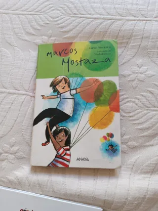 Libro de Marcos Mostaza. De Daniel Nesquens.
