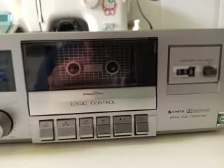 Casete JVC KD-V11