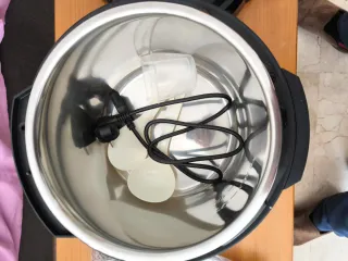 Olla Eléctrica Midea 12 Programas