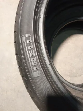 4 Neumáticos 255/35R19 96Y