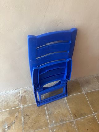 Sillas de Playa Plegables (Azul y Roja)