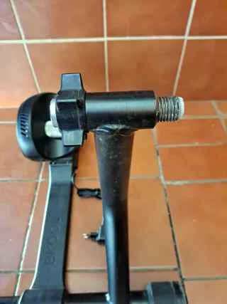 Rodillo Bkool Pro Trainer + Simulator