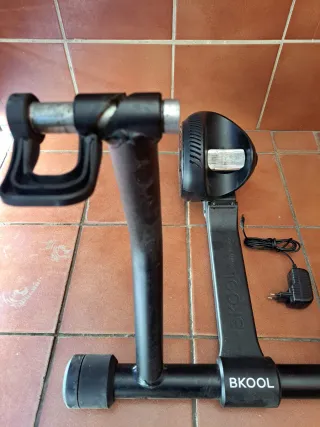Rodillo Bkool Pro Trainer + Simulator