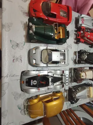 Coches a escala 1:18