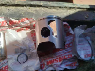 Pistón Wiseco 582M05600 Yamaha YZ125