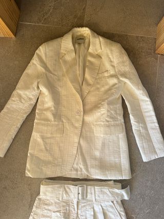 Conjunto Sandro Blazer y Shorts Blanco