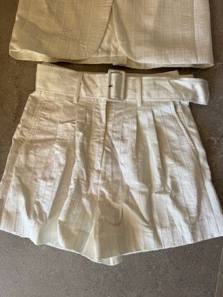 Conjunto Sandro Blazer y Shorts Blanco
