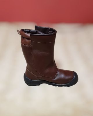 Botas de trabajo nuevas