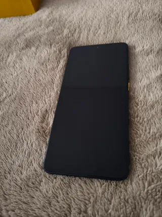 Precio negociable. Xiaomi Poco X7 Pro cuero vegano