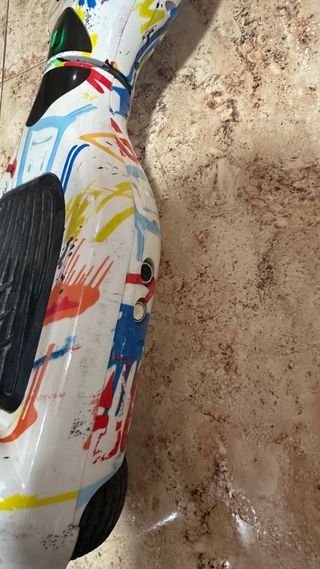 Hoverboard con diseño graffiti. SIN CARGADOR
