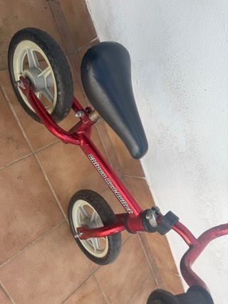 Triciclo,bicicletas, caballito infantil niña.