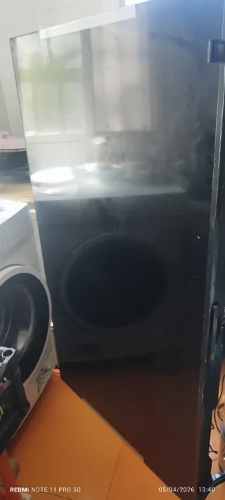 Televisión negra, para piezas pantalla arañada,
