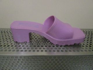 SANDALIAS O MULES DE MUJER NUMERO 39 MARCA BERSHKA