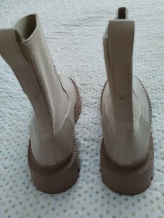 Botines Beige