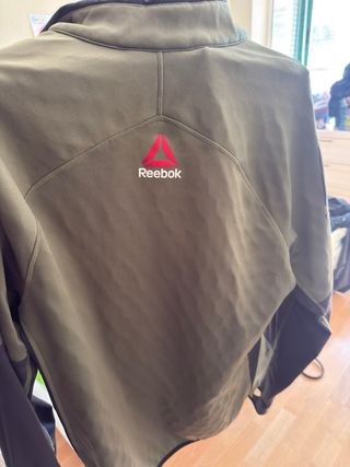 Sudadera Reebok verde media cremallera