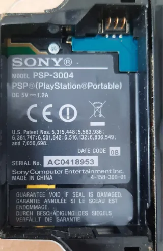 Consola Sony PSP Negra + 2 Juegos