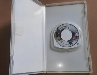 Consola Sony PSP Negra + 2 Juegos