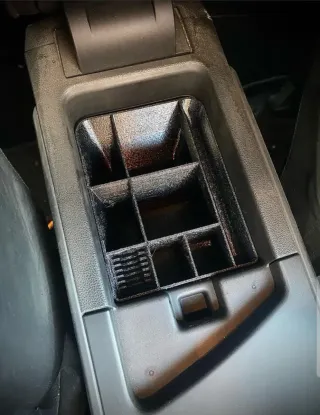 Organizador Megane IV Apoio Braços Impresso em 3D