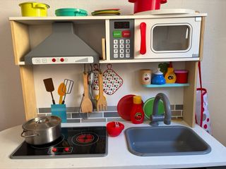 Cocinita de juguete en perfecto estado