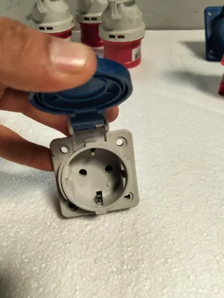 Conectores Eléctricos Industriales