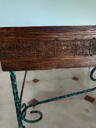 Mesa centro forja y madera con reja antigua