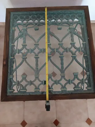 Mesa centro forja y madera con reja antigua