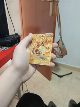 4 Cartas Charizard Doradas VMAX 2020