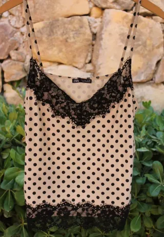 Top tirantes Zara lunares encaje negro