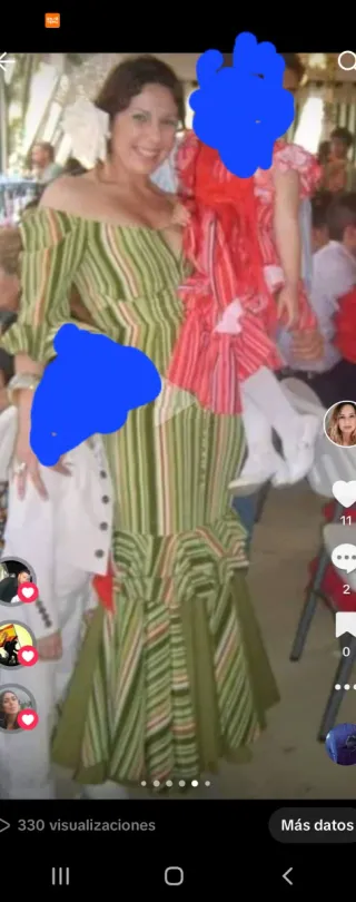 Traje de flamenca negro y amarillo. Rojo.de rayas.