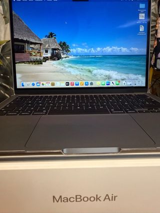 MacBook Air Gris Espacial