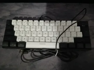 Teclado Gaming RGB Negro-Blanco