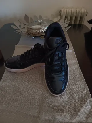 Zapatillas Adidas Negras y Rosas