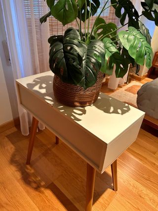 Mesa escritorio madera y blanco