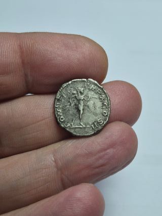 BONITO DENARIO PLATA CARACALLA BUEN PESO 3,6g A849