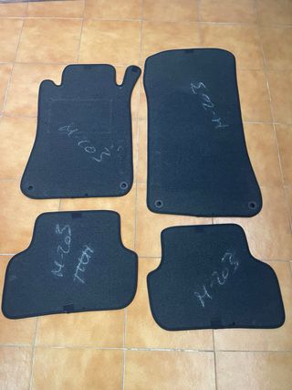 Alfombrillas Mercedes C200 W203