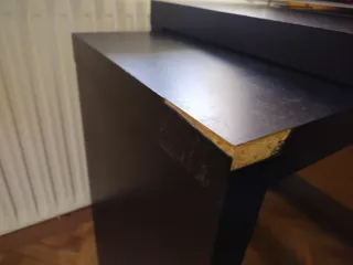 Escritorio IKEA MALM negro con tablero extraíble