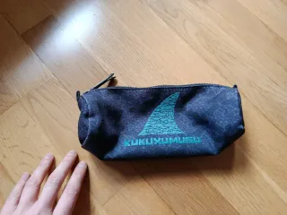 Lote 2 neceseres, 2 mochilas y 1 estuche