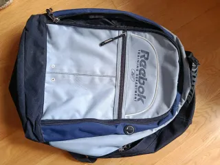 Lote 2 neceseres, 2 mochilas y 1 estuche