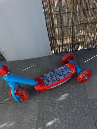 Patinete infantil 3 ruedas azul y rojo