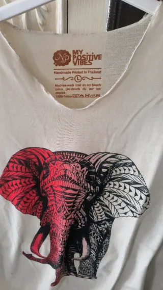 T-shirt con elefante 100% cotone