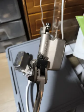 Manetas Honda Pan European Plata